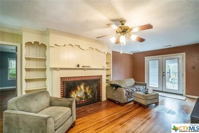 1616 W Crawford St, Denison, TX 75020 - photo 5