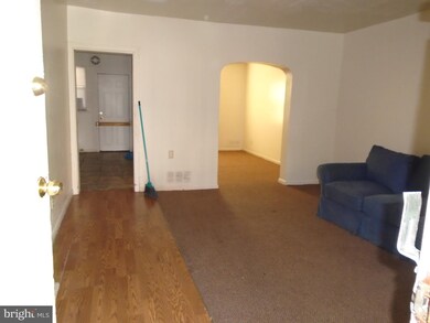 2915 Grantley Ave, Baltimore, MD 21215 - photo 2