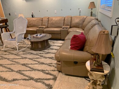 CONDO LIVINGROOM SECTIONAL COUCH