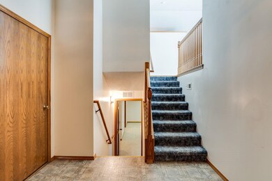 1601 N Prairie Run Cir, Mulvane, KS 67110 - photo 6