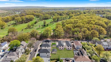 50 Knesel St, Staten Island, NY 10309 - photo 5