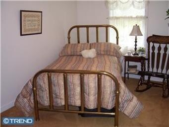 5246 Gramercy Dr, Clifton Heights, PA 19018 - photo 6