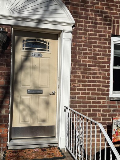 22411 Kingsbury Ave unit A, Oakland Gardens, NY 11364 - photo 3