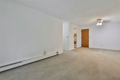 12 Strawberry Bank Rd unit 14, Nashua, NH 03062 - photo 4