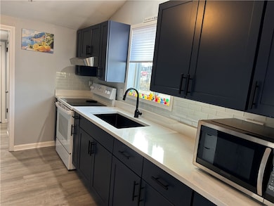 271 Great Island Rd unit B, Narragansett, RI 02882 - photo 3