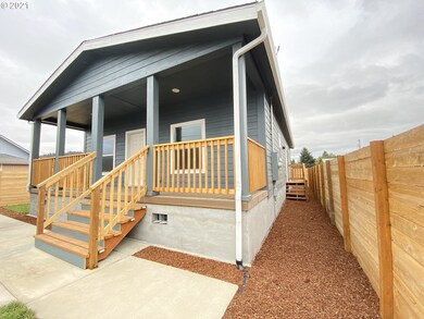 285 N Front St, Creswell, OR 97426 - photo 4