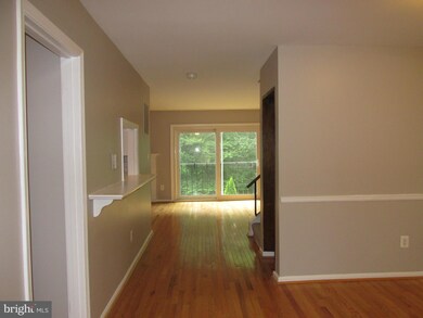 5454 Crows Nest Ct, Fairfax, VA 22032 - photo 2