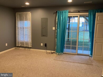 104 Brook Meadow Dr, Mechanicsburg, PA 17050 - photo 2