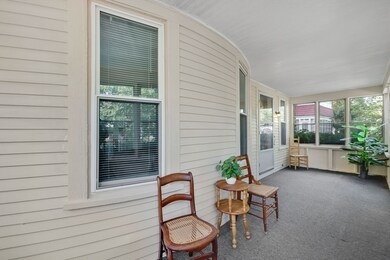 56 Laurel St, Holyoke, MA 01040 - photo 4