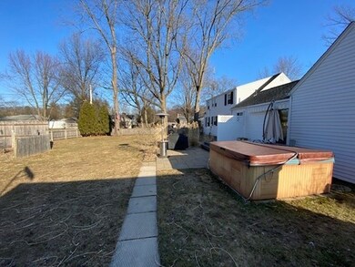 40 Ballard Ave, Springfield, MA 01119 - photo 4