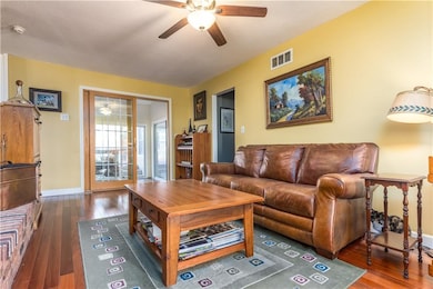 953 40th St, West Des Moines, IA 50265 - photo 6