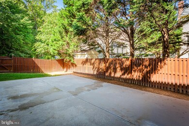 8308 Armetale Ln, Fairfax Station, VA 22039 - photo 4