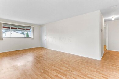 02-Living Area