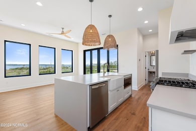 4-web-or-mls-8421-river-rd