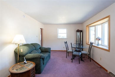 1370 Lincoln Dr, Monaca, PA 15061 - photo 4