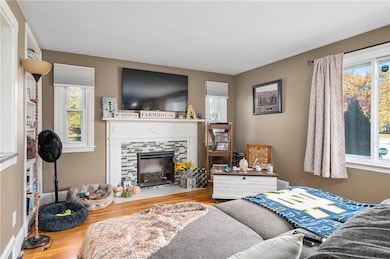 339 George Arden Ave, Warwick, RI 02886 - photo 5