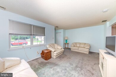 239 Strawbridge Ln, Mullica Hill, NJ 08062 - photo 5