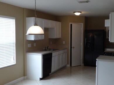 8915 Chisholm Wood Ln, Houston, TX 77075 - photo 3