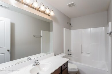 008-photo-bathroom-9161989
