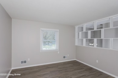 4513 Cod Dr, Louisville, KY 40272 - photo 6