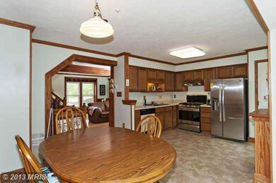 8608 Pine Meadows Dr, Odenton, MD 21113 - photo 6