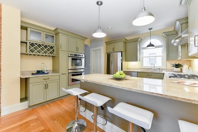 154 Chestnut Ave, Jamaica Plain, MA 02130 - photo 3