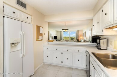 2101 S Atlantic Ave 110, Cocoa Beach
