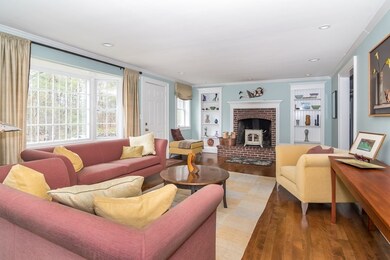 72 Hollis St, Sherborn, MA 01770 - photo 2