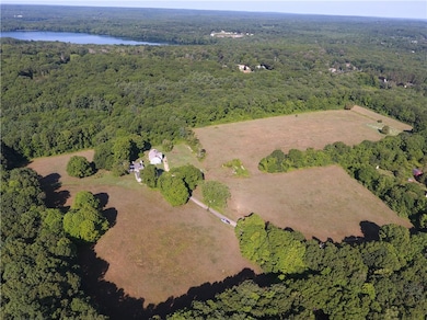 112 Winsor Ave, Johnston, RI 02919 - photo 5