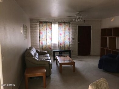 10933 great room 2