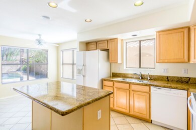 005-Kyle-Dr-Neely-Farms-kitchen a