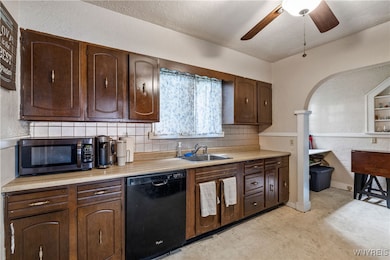 LOWER KITCHEN