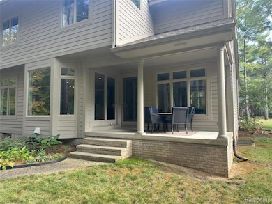 9112 Roger Scott Trail, Brighton, MI 48116 - photo 3