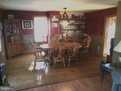 131 W Chestnut St, Clayton, NJ 08312 - photo 5