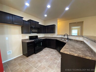 25017 E 91st Place S, Broken Arrow, OK 74014 - photo 7