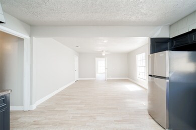 7318 Dahlia St unit C, Houston, TX 77012 - photo 5