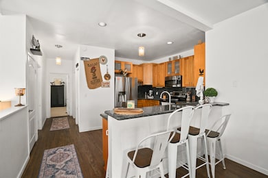 Kitchen offers Bar Seating