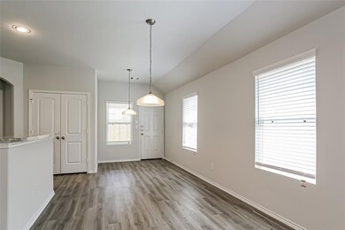 1410 Mark Ln, Ennis, TX 75119 - photo 3