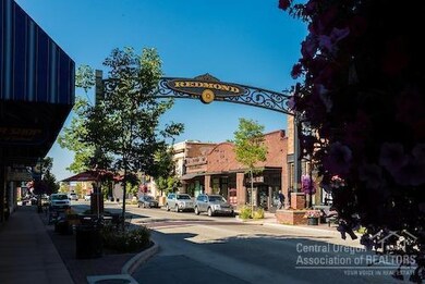 4144 SW Badger Ct, Redmond, OR 97756 - photo 2