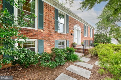 2429 Lexington Rd, Falls Church, VA 22043 - photo 5