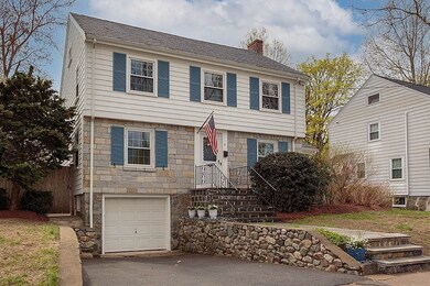 11 Carlson Cir, West Roxbury, MA 02132 - photo 2