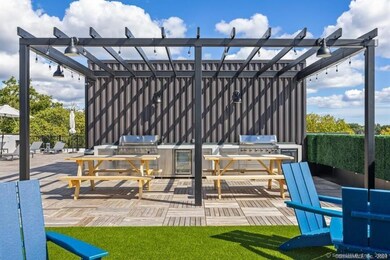 10 Willard Rd unit 107, Norwalk, CT 06851 - photo 2