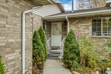 162 N 450 W unit 2, Orem, UT 84057 - photo 2