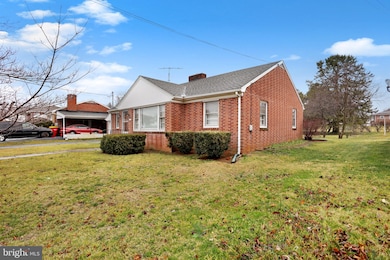 12039 Belvedere Rd, Hagerstown, MD 21742 - photo 2