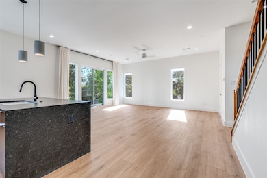 2206 Arroyo Ave unit 205, Dallas, TX 75219 - photo 5