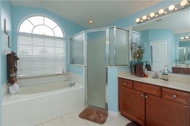 Master Bath Garden tub and Shower