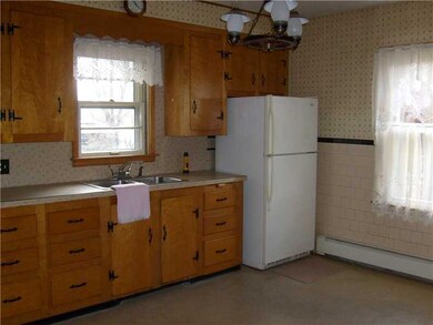 44 Eddy St, Cumberland, RI 02864 - photo 2