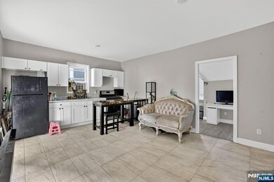 78 Treacy Ave, Newark, NJ 07108 - photo 6
