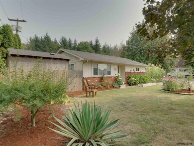 831 N Molalla Ave, Molalla, OR 97038 - photo 2