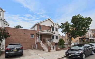 520 Hudson Ave unit 1, Weehawken, NJ 07086 - photo 3